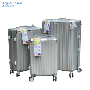 Equipaje al mejor valor-Ruedas giratorias Easy Glide-Acabado antiarañazos-Compartimentos espaciosos para un embalaje organizado y sin complicaciones - Product Image 3