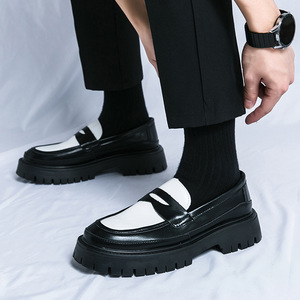 Scarpe Casual in PU di Grande Taglia per Uomo, Mocassini con Suola Spessa, Stile Britannico Trendy, Traspiranti per l'Autunno - Product Image 4