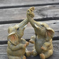Statue d'éléphant amoureux entrelacés en résine, sculpture de couple s'embrassant sur le tronc, pour cadeau d'anniversaire, décoration de jardin, art