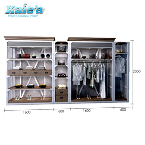 Espositore per Abbigliamento su Misura Design d'Interni per Negozi di Abbigliamento - Product Image 4