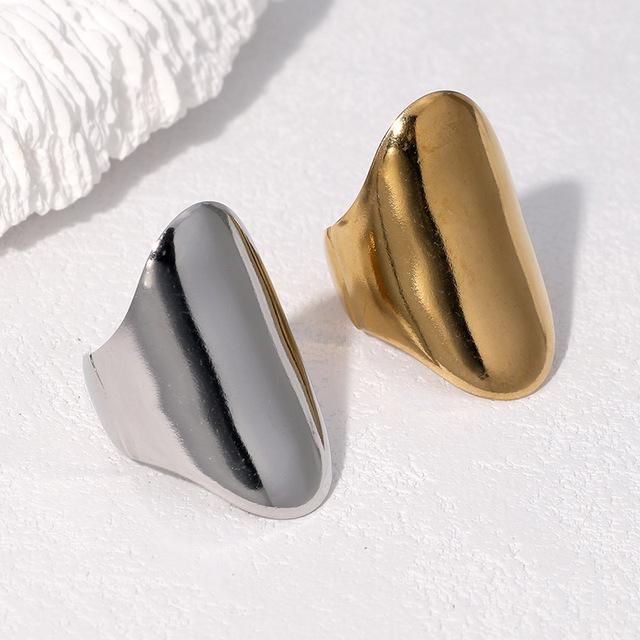 New Stainless Steel Oval Ring With Classic Retro Design18k Gold-Plated Open Ring Wholesale Women's Jewelry
