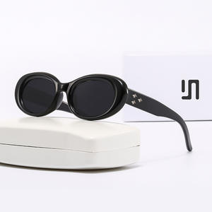 Gafas de sol para mujer Gm, montura negra de PC, protección UV400, tipo 3, estilo retro - Product Image 5