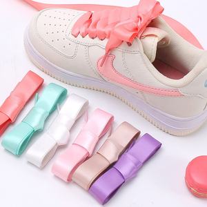 OLIAN <span class=keywords><strong>Lacets</strong></span> de chaussures <span class=keywords><strong>plats</strong></span> en satin de 2 <span class=keywords><strong>cm</strong></span> de large personnalisés 4/5 pouces <span class=keywords><strong>Lacets</strong></span> de chaussures en soie polyester colorés pour baskets compensées pour femmes - Product Image 2