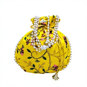 Sacs Potli brodés faits main avec poignée en perles, fermeture en satin ethnique, pochette de 1 à 1,9 L de capacité, multifonction pour mariage - Product Image 1