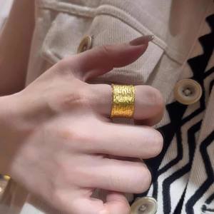 Nuevo Anillo Anual Dorado con Textura Cepillada Yao <span class=keywords><strong>Lin</strong></span> Su, Estilo Old Money, Simple y Elegante para el Dedo Índice - Product Image 2
