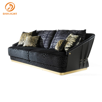 Ensemble de canapés sectionnels en cuir de luxe noir et or, style villa italienne, mobilier de maison unique avec une forme très distinctive, à vendre