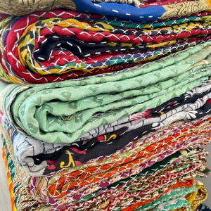 Hecho a mano Bangali Kantha edredón mantas hermosas mantas de cama bohemias Vintage algodón Kantha edredones - Product Image 1