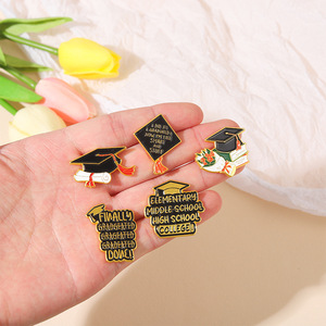 Pins Metálicos de Graduación para Estudiantes, 5 Colores Dorados, Alta Calidad, en Paquete al por Mayor para Decoración de Mochilas y Ropa - Product Image 2