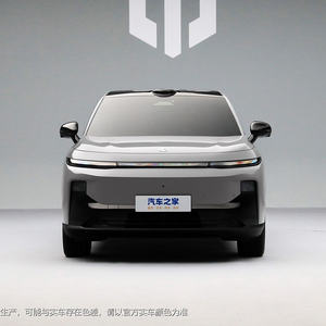 Leapmotor B10 2025 alta calidad EV SUV nueva llegada 5 plazas familia coche eléctrico AWD R16 barato nueva energía Vehículo de exportación - Product Image 1