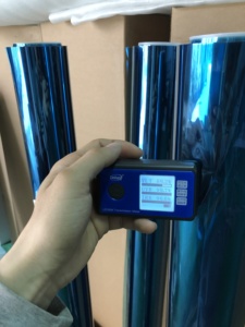 CR-8090 Vlt <span class=keywords><strong>80</strong></span>% 1M * 30M rouge caméléon fenêtre teinte <span class=keywords><strong>film</strong></span> de voiture smart <span class=keywords><strong>film</strong></span> pour fenêtre de la voiture smart teinté <span class=keywords><strong>film</strong></span> pour fenêtre de la voiture - Product Image 3