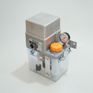 SHOWA Original Motorized Oil <b>Pump</b> LCB4 011C 100V 0.1L/min 1.2MPa 2L Lubrication System for Machining Applications - Product Image 3