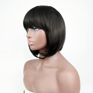 Peluca Corta Lisa Estilo Bob - Nueva Llegada para Mujer, Peluca Sintética de Aspecto Natural con Ondas Suaves, Encaje Transparente Ajustable - Product Image 6
