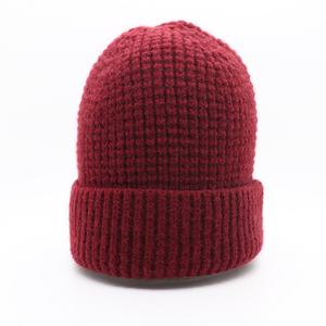 Gorro de Invierno Personalizado, Ecológico, Sostenible, Hecho con Materiales Reciclados, Hilo RPET, Acrílico, Cachemira, Lana, Gorro de Punto Tipo Waffle - Product Image 2