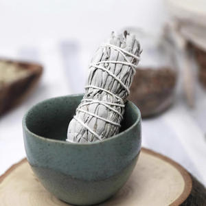 Kit de cône d'<span class=keywords><strong>encens</strong></span> organique de <span class=keywords><strong>sauge</strong></span> blanche de Californie Palo Santo Dragon Blood Sage Diffuseur de taches nettoyant thérapeutique religieux - Product Image 4