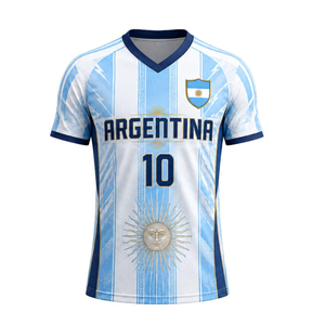 Maglia Sportiva della Croazia # Maglia da Calcio Bianca e Rossa con Design a Quadri Tradizionali - Product Image 1
