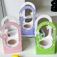 Boîte élégante et simple à motif floral avec longue poignée, emballage cadeau pour la Saint-Valentin, café/fleurs, boîte en papier blanc, vente en gros