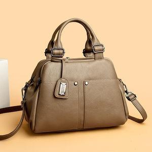 Sac à main décontracté pour femme, style européen-américain, forme géométrique, rivets, antivol, durable.3804 - Product Image 4