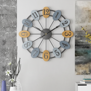 Reloj de pared de metal multicolor naranja y azul números ovalados estilo moderno rústico silencioso, disponible a precios al por mayor. - Product Image 1