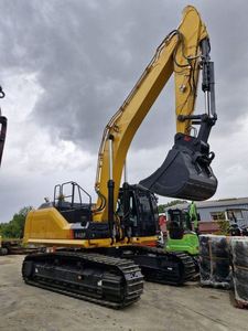 Excavatrice sur chenilles de grande taille 942F de 42,5 tonnes avec excellente stabilité et châssis robuste - Product Image 2