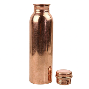 Bouteille d'eau classique en cuivre lisse avec bouchon fileté à large ouverture, gourde réutilisable en métal de qualité alimentaire pour l'hydratation quotidienne - Product Image 1