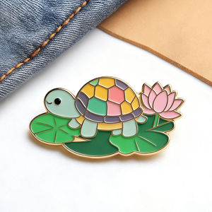 Meilleures ventes : Broches et breloques <span class=keywords><strong>Coco</strong></span> Kawaii modernes et vintage, de haute qualité, personnalisées en usine, en émail dur plaqué or, avec couleurs personnalisables - Product Image 4