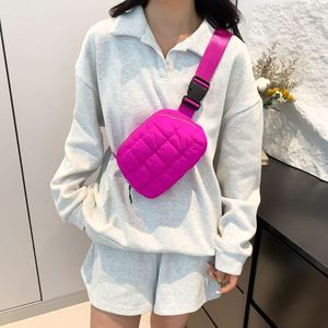 Venta al por mayor de fábrica: Riñonera acolchada de color caramelo para mujer, bolso de cintura, bandolera, bolsa de pecho acolchada para deportes al aire libre - Product Image 5