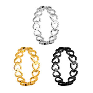 AA01512 venta al por mayor de acero inoxidable femenino oro Color sólido ahueca hacia fuera el corazón anillos pareja amantes plata negro Anillo Para Boda <span class=keywords><strong>Gif</strong></span> - Product Image 1