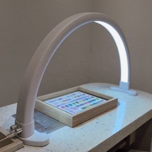 <span class=keywords><strong>Lampe</strong></span> de bureau LED grande taille 48W avec logo personnalisé, forme demi-lune, support lumineux, <span class=keywords><strong>lampe</strong></span> <span class=keywords><strong>UV</strong></span> de remplissage de 30 pouces pour salon de manucure - Product Image 2