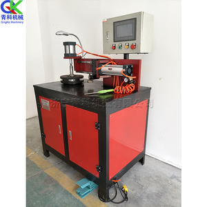 Machine de cintrage CNC entièrement automatique <span class=keywords><strong>pour</strong></span> portails en fer forgé, clôtures, supports de fleurs, machine de cintrage servo <span class=keywords><strong>pour</strong></span> barres plates - Product Image 2