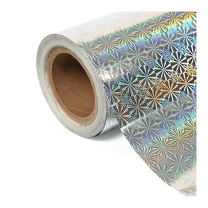 Papel de Embalaje Holográfico Impreso al por Mayor, Rollo Autoadhesivo de 65 g/m² para Envolver Regalos - Product Image 1