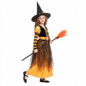Costume de sorcière d'Halloween pour filles avec chapeau et balai, robe longue orange et noire - Product Image 5