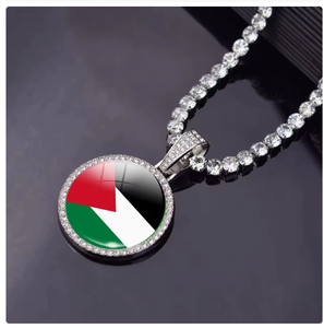 Collier en alliage avec drapeau <span class=keywords><strong>de</strong></span> <span class=keywords><strong>la</strong></span> <span class=keywords><strong>République</strong></span> tchèque entièrement serti <span class=keywords><strong>de</strong></span> diamants, accessoires <span class=keywords><strong>de</strong></span> mode, souvenirs, pour hommes et femmes, vente en gros - Product Image 6