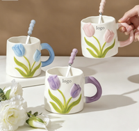 Mug en céramique tulipe coloré avec cuillère - Design floral tendance - Résistant à la chaleur - Boîte cadeau durable incluse - Anniversaire/Diplôme/Fête