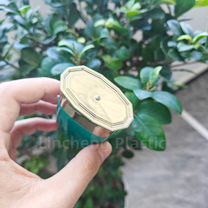 Collection d'été 2025 Tubes en plastique de 30ml et 50ml Crème solaire chaude et crème <span class=keywords><strong>pour</strong></span> les mains Lotion <span class=keywords><strong>BB</strong></span> Crème Récipient vide avec bouchon à vis - Product Image 5