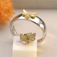 Bracelet manchette et joncs vintage unisexe plaqué or 18 carats avec motif abeille incrusté de zircons