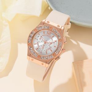 Nouvelle montre personnalisée tendance pour femmes, montre à quartz, bracelet, montre de luxe avec diamants, multifonctionnelle - Product Image 3