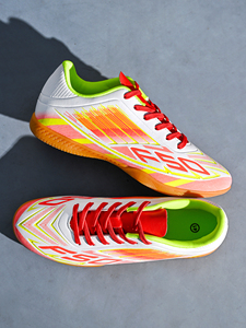 Chaussures <span class=keywords><strong>de</strong></span> futsal en caoutchouc pour intérieur et extérieur - Semelle plate antidérapante - Chaussures <span class=keywords><strong>de</strong></span> football professionnelles OEM/ODM - Product Image 5
