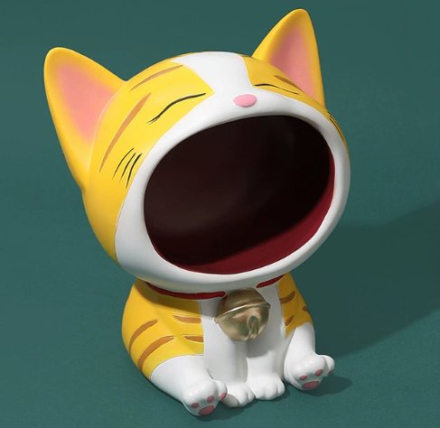 Yellow big mouth cat