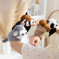 Bracelet en peluche Capybara Capibala pour filles, bracelet de poignet pour enfants, rembourrage en coton PP, 7-14 ans