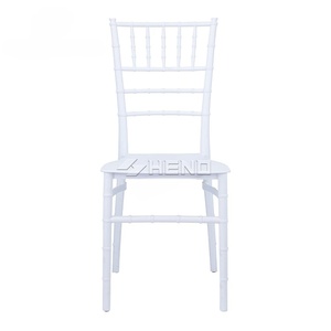 Chaise Chiavari <span class=keywords><strong>de</strong></span> luxe dorée pour événements, mariages et banquets – Chaises Chiavari blanches pour <span class=keywords><strong>la</strong></span> vente – Chaises Chivalry pour événements et fêtes <span class=keywords><strong>de</strong></span> mariage - Product Image 3