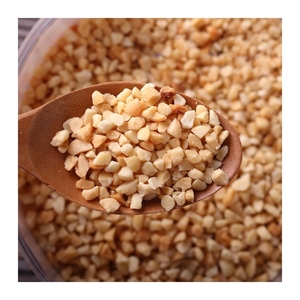 Arachides grillées blanchies <span class=keywords><strong>non</strong></span> salées, concassées, saveur naturelle originale pour garniture de pâtisserie - Product Image 1