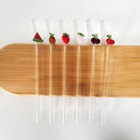 Sedotan Kaca Borosilikat Tinggi Desain Kupu-kupu Bunga Buah yang Ditempel Dingin Tahan Panas Biodegradable Panjang 200mm untuk Teh Susu