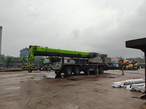 Grúa sobre Camión Zoomlion 500T Usada, Grúa de Alto Rendimiento de 500 Toneladas, Grúa Todoterreno ZOOMLION 500T para Trabajos de Construcción - Product Image 4