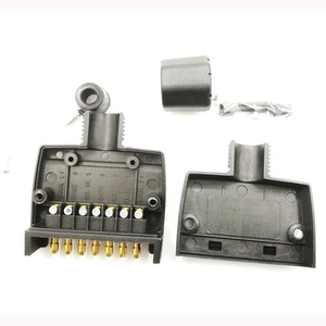 OEM Factory Directly 24V 12V 7 Pin Way Electrical Converter Truck Flat Trailer Connector Plug To 7 Way Flat <strong>Socket</strong> - Product Image 3