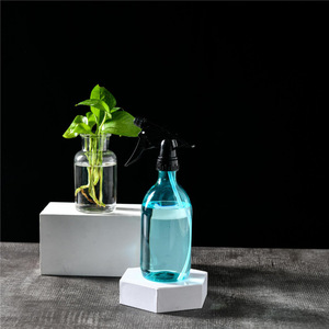 Botella de Spray Rong An de 500ml 700ml de Plástico para Limpieza de Cocina y Riego de Jardín - Product Image 4