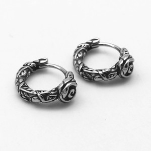 Pendientes con clip de rosa negra retro de yunnique, pendientes de media pinza de acero de titanio para mujer, regalo unisex, joyería, accesorios de moda - Product Image 5