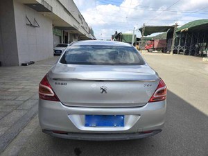 Voiture Dongfeng <span class=keywords><strong>Peugeot</strong></span> <span class=keywords><strong>308</strong></span> 5-Seat voiture à essence à transmission automatique d'<span class=keywords><strong>occasion</strong></span> avec toit ouvrant panoramique - Product Image 3