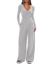 Bộ đồ nữ thời trang công sở thanh lịch, kiểu dáng riêng hoặc in logo theo yêu cầu, áo kiểu V gợi cảm và quần ống rộng, chất liệu trơn. - Product Image 5