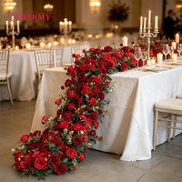 Dalian Chermy Faux arrangements floraux personnalisés Allée Rose rouge Fleur de table Fleur artificielle en soie Chemin d'allée pour décoration de mariage