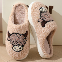 Chaussons d'hiver transfrontaliers pour femmes, style tête de taureau à visage souriant de dessin animé, semelle extérieure en TPR, antidérapants, doublure en peluche chaude, vente en gros pour la maison et l'intérieur